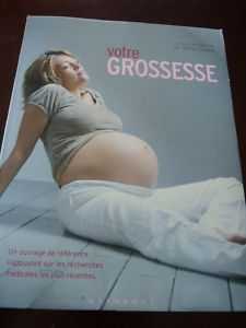 Plusieurs livres de référence pour grossese (penda